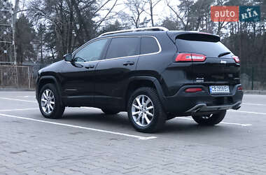 Внедорожник / Кроссовер Jeep Cherokee 2013 в Чернигове