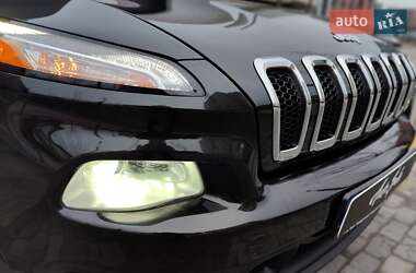 Внедорожник / Кроссовер Jeep Cherokee 2013 в Киеве