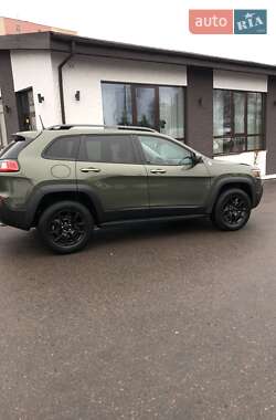 Позашляховик / Кросовер Jeep Cherokee 2021 в Рівному