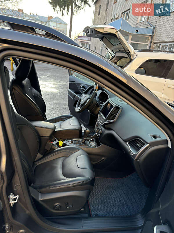 Позашляховик / Кросовер Jeep Cherokee 2022 в Хмельницькому