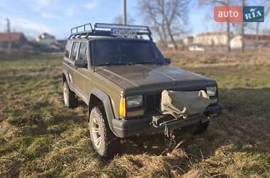 Внедорожник / Кроссовер Jeep Cherokee 1992 в Ивано-Франковске