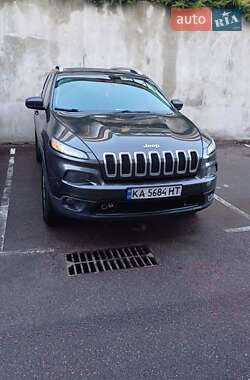 Внедорожник / Кроссовер Jeep Cherokee 2016 в Киеве