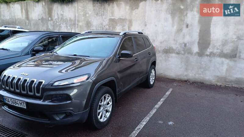 Позашляховик / Кросовер Jeep Cherokee 2016 в Києві
