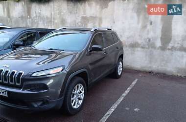 Внедорожник / Кроссовер Jeep Cherokee 2016 в Киеве