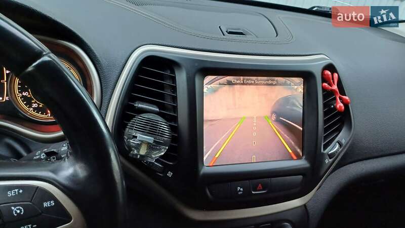 Позашляховик / Кросовер Jeep Cherokee 2016 в Києві