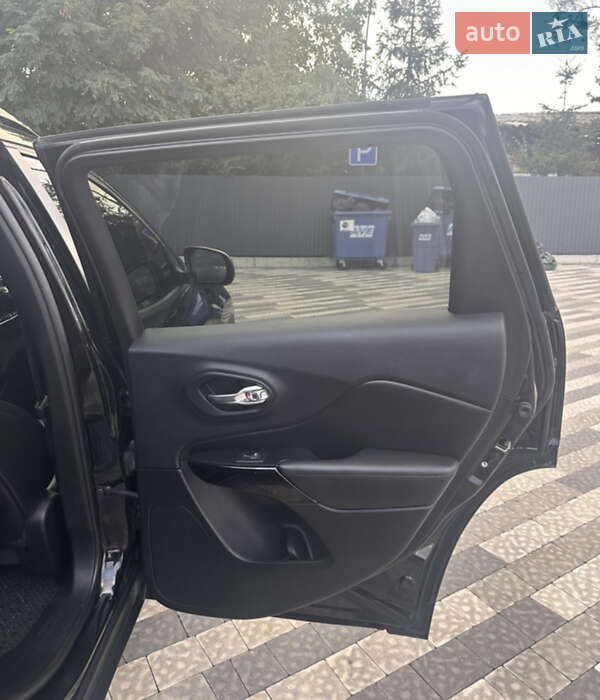 Внедорожник / Кроссовер Jeep Cherokee 2019 в Одессе