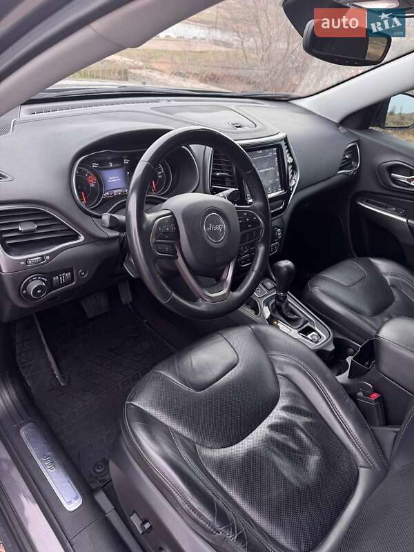 Позашляховик / Кросовер Jeep Cherokee 2018 в Вознесенську