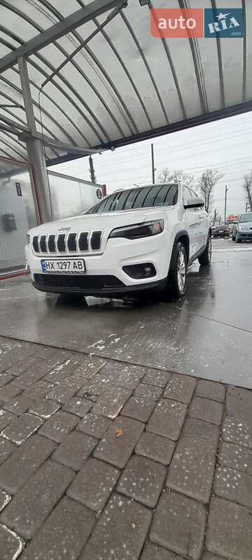 Внедорожник / Кроссовер Jeep Cherokee 2018 в Хмельницком