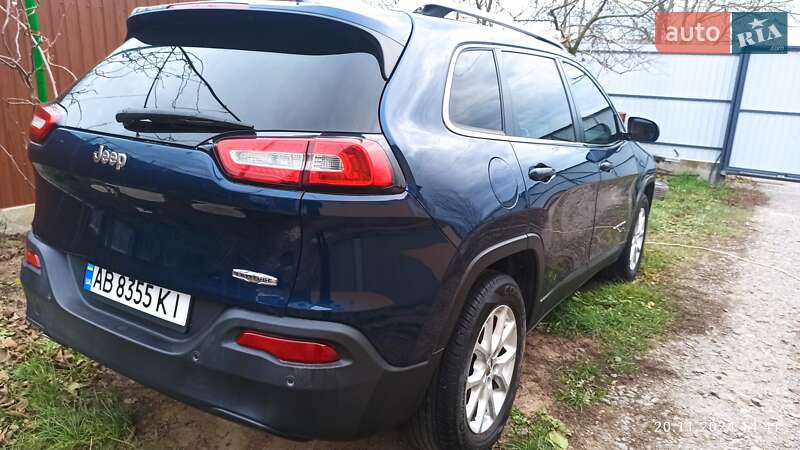 Внедорожник / Кроссовер Jeep Cherokee 2017 в Виннице