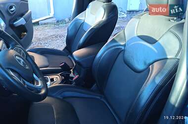 Внедорожник / Кроссовер Jeep Cherokee 2017 в 
