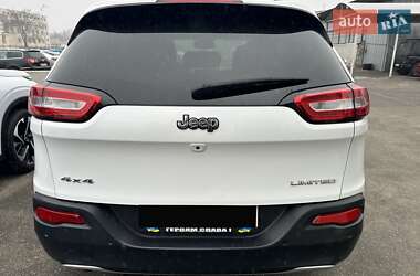 Внедорожник / Кроссовер Jeep Cherokee 2017 в Киеве