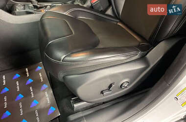Внедорожник / Кроссовер Jeep Cherokee 2018 в 