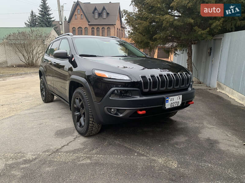 Позашляховик / Кросовер Jeep Cherokee 2016 в Харкові