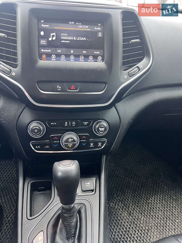 Внедорожник / Кроссовер Jeep Cherokee 2019 в Лубнах фото 4 Внедорожник / Кроссовер Jeep Cherokee 2019 в Лубнах