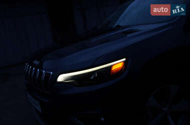 Внедорожник / Кроссовер Jeep Cherokee 2021 в 
