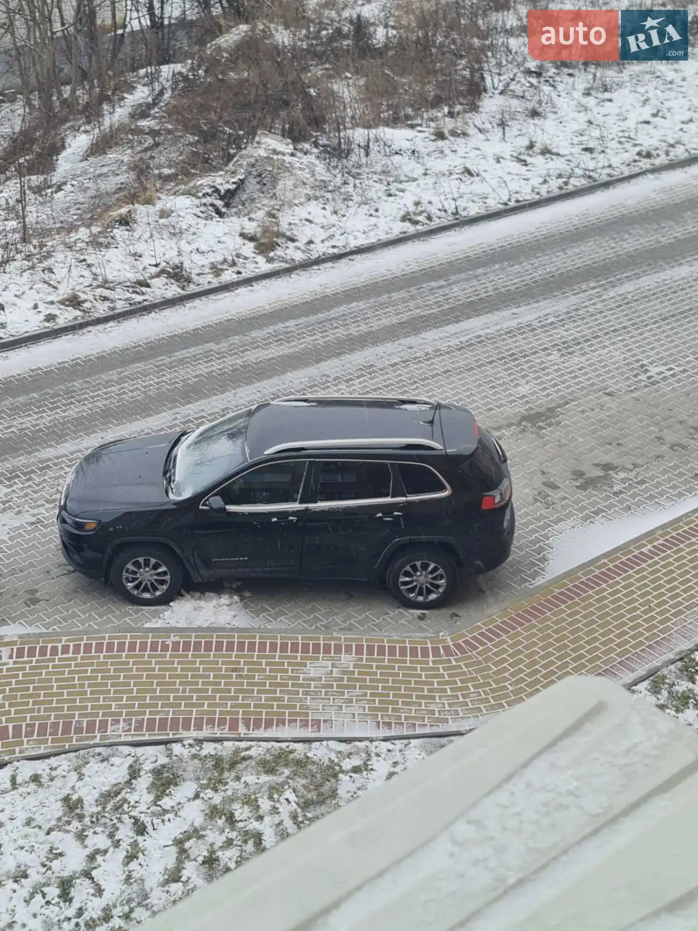 2021 Jeep Cherokee - мініатюра 2
