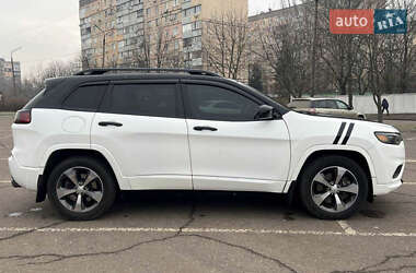 Внедорожник / Кроссовер Jeep Cherokee 2019 в 