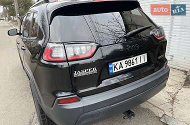 Внедорожник / Кроссовер Jeep Cherokee 2019 в 
