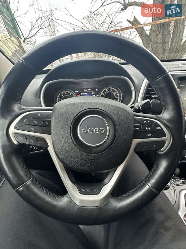 Внедорожник / Кроссовер Jeep Cherokee 2013 в Киеве
