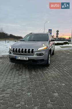 Позашляховик / Кросовер Jeep Cherokee 2015 в Львові