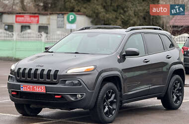 Внедорожник / Кроссовер Jeep Cherokee 2017 в Дубно