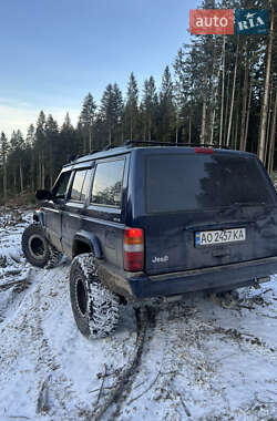 Позашляховик / Кросовер Jeep Cherokee 1997 в Буковеле