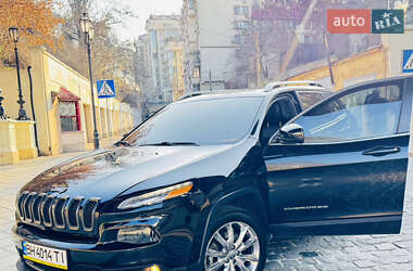 Внедорожник / Кроссовер Jeep Cherokee 2014 в 