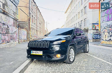 Внедорожник / Кроссовер Jeep Cherokee 2014 в 