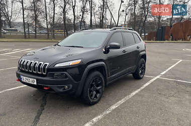 Внедорожник / Кроссовер Jeep Cherokee 2017 в Киеве