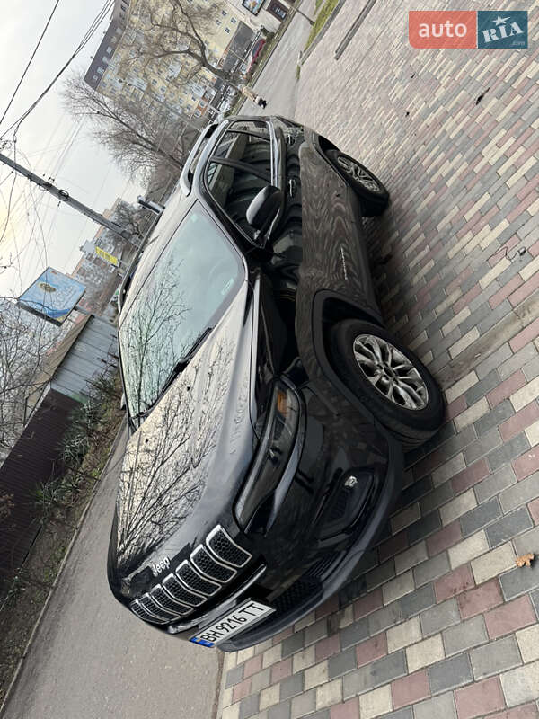 Внедорожник / Кроссовер Jeep Cherokee 2018 в Одессе фото 5 Внедорожник / Кроссовер Jeep Cherokee 2018 в Одессе