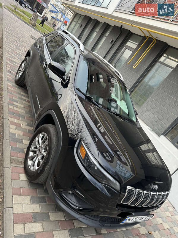 Внедорожник / Кроссовер Jeep Cherokee 2018 в Одессе фото 6 Внедорожник / Кроссовер Jeep Cherokee 2018 в Одессе