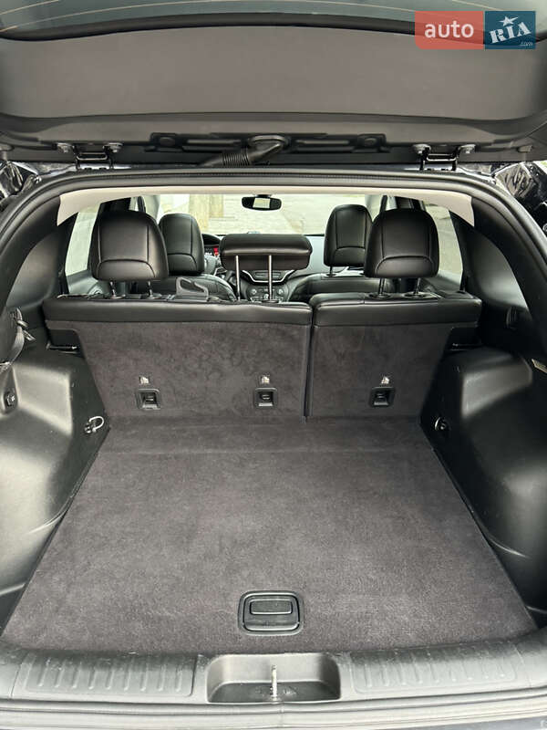 Внедорожник / Кроссовер Jeep Cherokee 2018 в Одессе фото 21 Внедорожник / Кроссовер Jeep Cherokee 2018 в Одессе