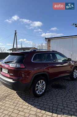 Внедорожник / Кроссовер Jeep Cherokee 2018 в 
