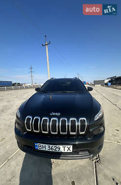 Внедорожник / Кроссовер Jeep Cherokee 2016 в 