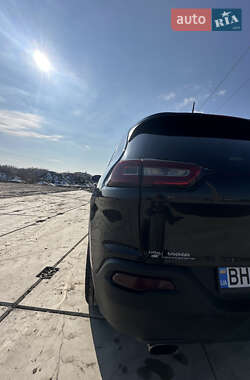 Внедорожник / Кроссовер Jeep Cherokee 2016 в 