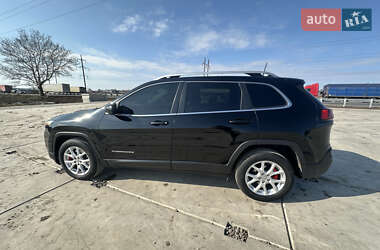 Внедорожник / Кроссовер Jeep Cherokee 2016 в 