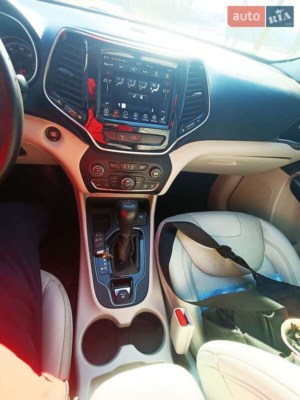 Внедорожник / Кроссовер Jeep Cherokee 2020 в Василькове