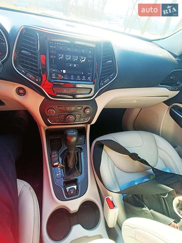 Внедорожник / Кроссовер Jeep Cherokee 2020 в Василькове