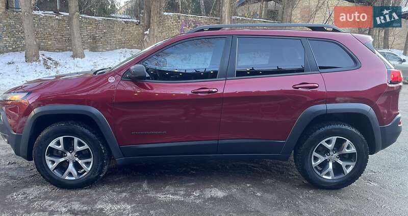 Внедорожник / Кроссовер Jeep Cherokee 2014 в Киеве