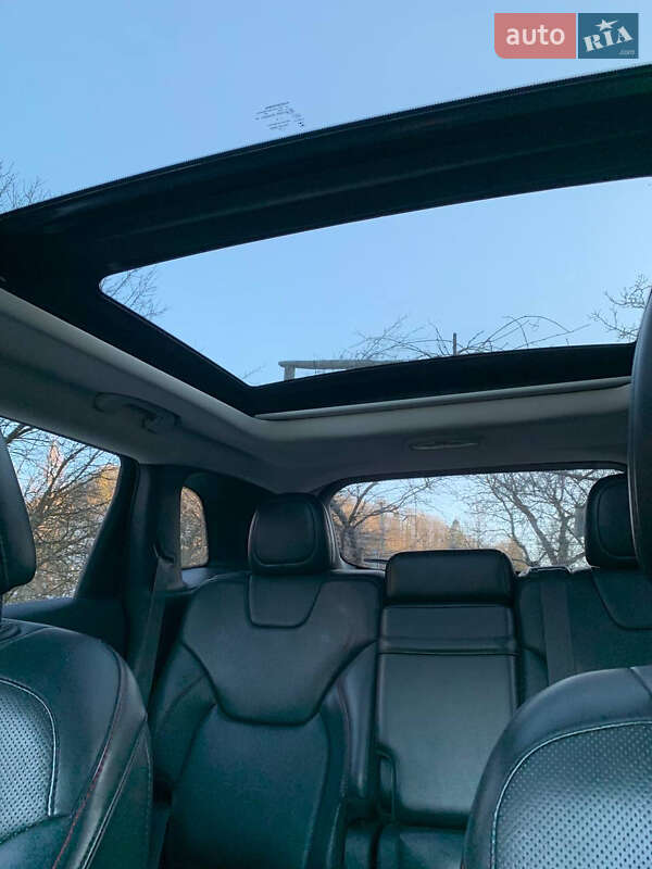 Внедорожник / Кроссовер Jeep Cherokee 2015 в Вижнице