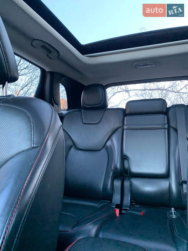 Внедорожник / Кроссовер Jeep Cherokee 2015 в Вижнице