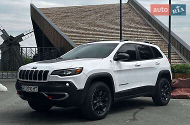 Внедорожник / Кроссовер Jeep Cherokee 2018 в Киеве