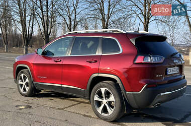 Позашляховик / Кросовер Jeep Cherokee 2019 в 