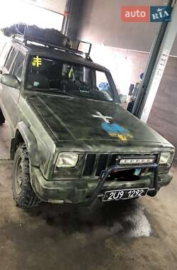 Позашляховик / Кросовер Jeep Cherokee 2001 в Рожнятові