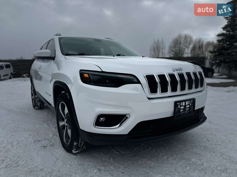 Внедорожник / Кроссовер Jeep Cherokee 2018 в 