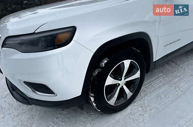 Внедорожник / Кроссовер Jeep Cherokee 2018 в 