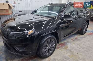 Внедорожник / Кроссовер Jeep Cherokee 2019 в 