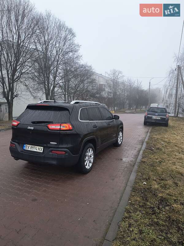Внедорожник / Кроссовер Jeep Cherokee 2014 в Хмельницком