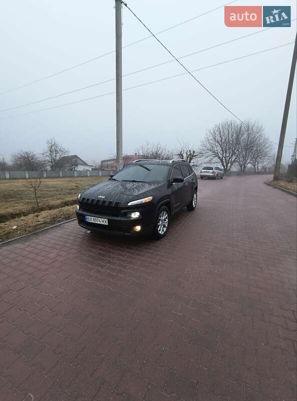 Внедорожник / Кроссовер Jeep Cherokee 2014 в Хмельницком