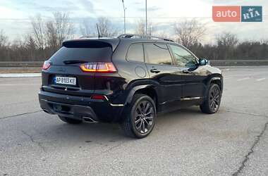 Внедорожник / Кроссовер Jeep Cherokee 2019 в 